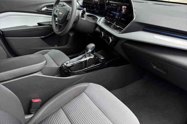 2025 Chevrolet Trax FWD LT