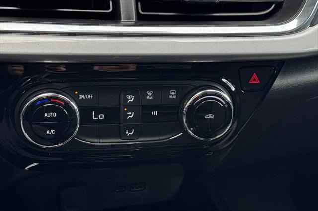 2025 Chevrolet Trax FWD LT