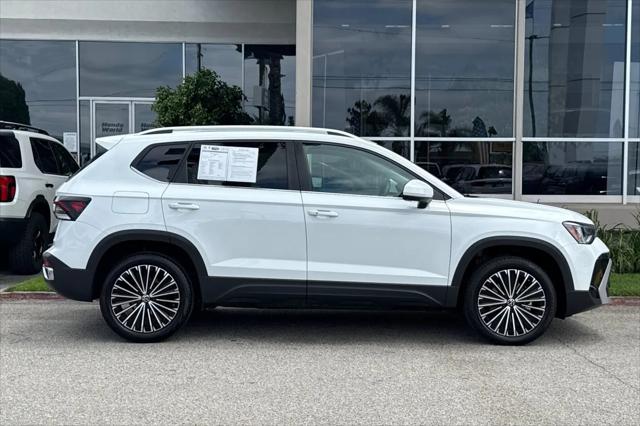 2025 Volkswagen Taos 1.5T SE
