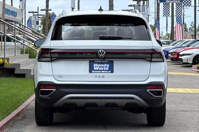 2025 Volkswagen Taos 1.5T SE