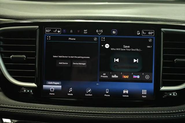 2027 Chrysler Pacifica Select