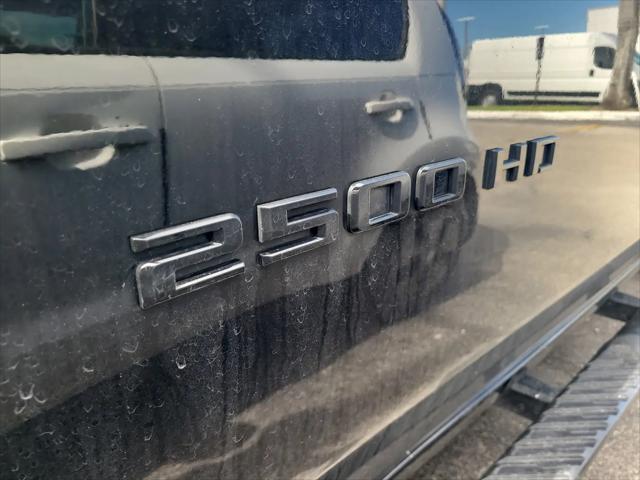 2024 Chevrolet Silverado 2500HD 4WD Crew Cab Standard Bed LT