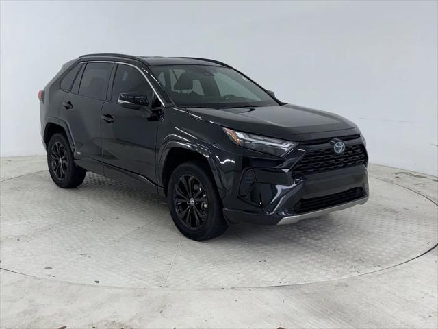 2022 Toyota RAV4 Hybrid SE