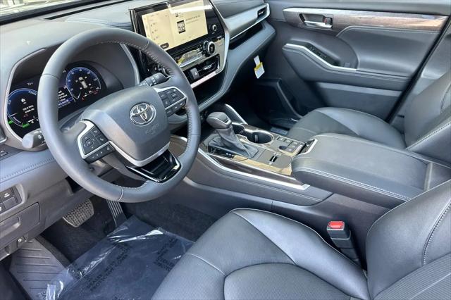 2026 Toyota Highlander Hybrid Limited