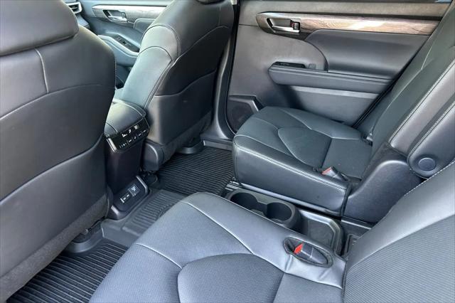 2026 Toyota Highlander Hybrid Limited