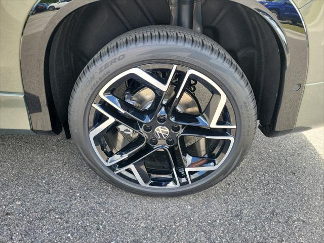 2026 Volkswagen Tiguan SEL R-Line Turbo