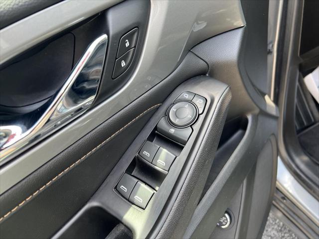 2020 Chevrolet Traverse FWD LT Cloth