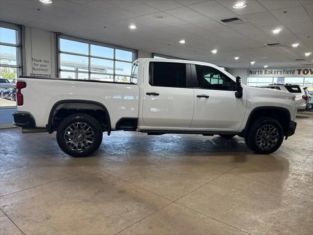 2022 Chevrolet Silverado 2500HD 4WD Crew Cab Standard Bed Custom