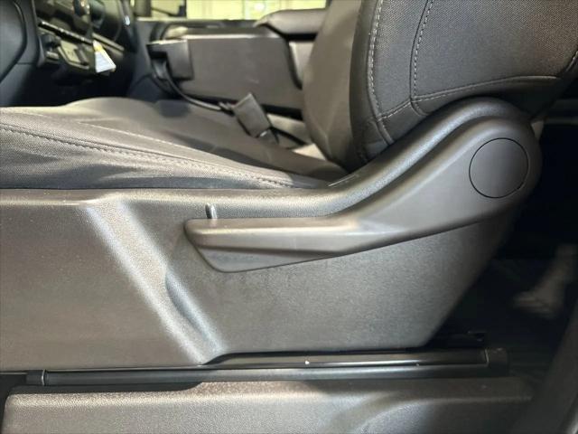 2022 Chevrolet Silverado 2500HD 4WD Crew Cab Standard Bed Custom