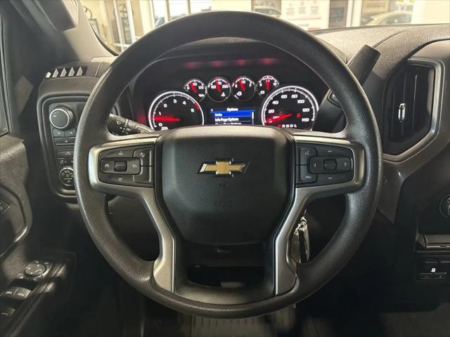2022 Chevrolet Silverado 2500HD 4WD Crew Cab Standard Bed Custom