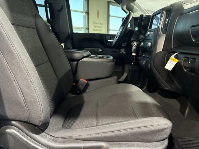 2022 Chevrolet Silverado 2500HD 4WD Crew Cab Standard Bed Custom