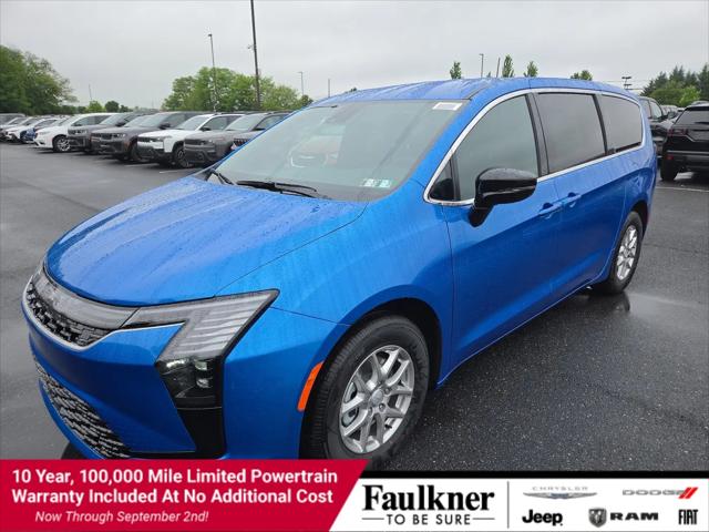 2027 Chrysler Pacifica Select for sale in Mechanicsburg, PA