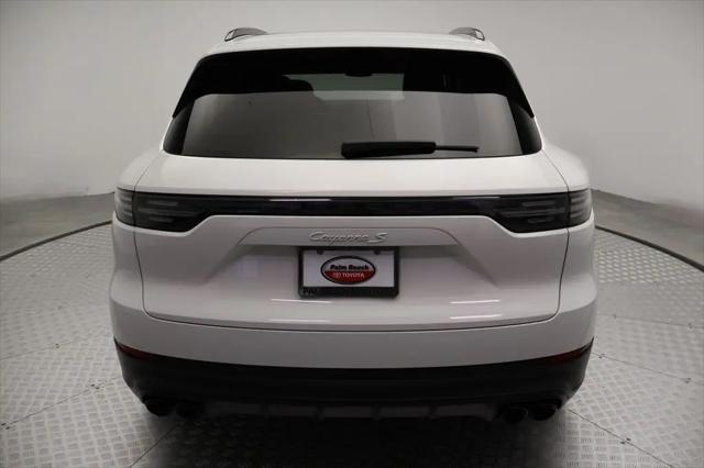 2023 Porsche Cayenne S