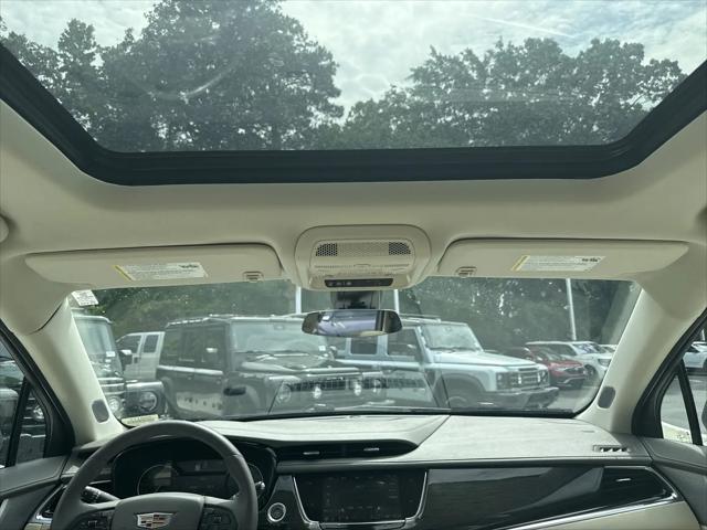 2023 Cadillac XT6 AWD Premium Luxury