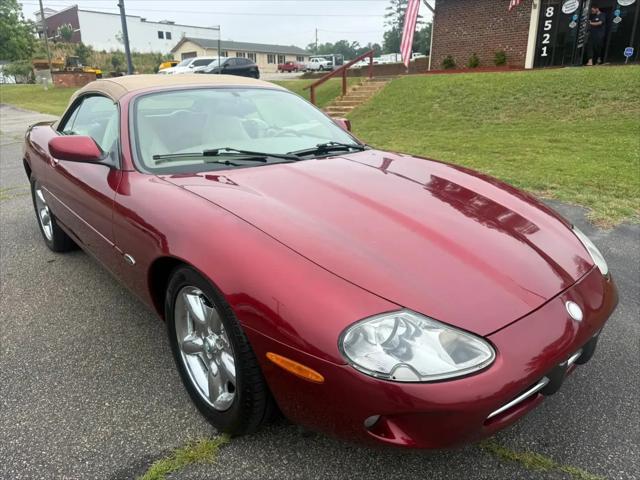 1997 Jaguar XK8 Standard