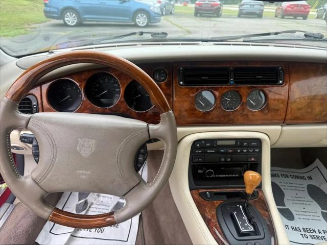 1997 Jaguar XK8 Standard