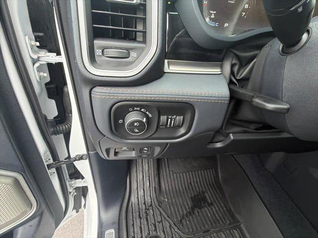 2025 Ram 1500 Tungsten Crew Cab 4x4 5'7" Box