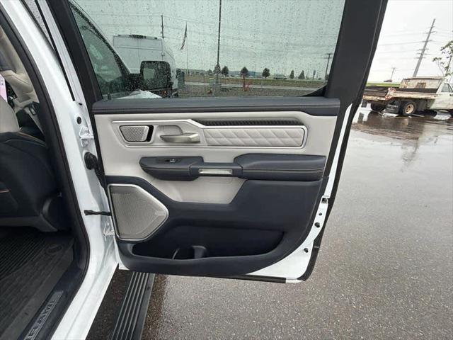 2025 Ram 1500 Tungsten Crew Cab 4x4 5'7" Box