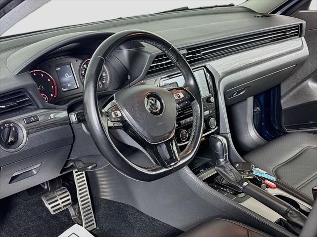 2020 Volkswagen Passat 2.0T R-Line