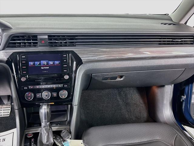 2020 Volkswagen Passat 2.0T R-Line