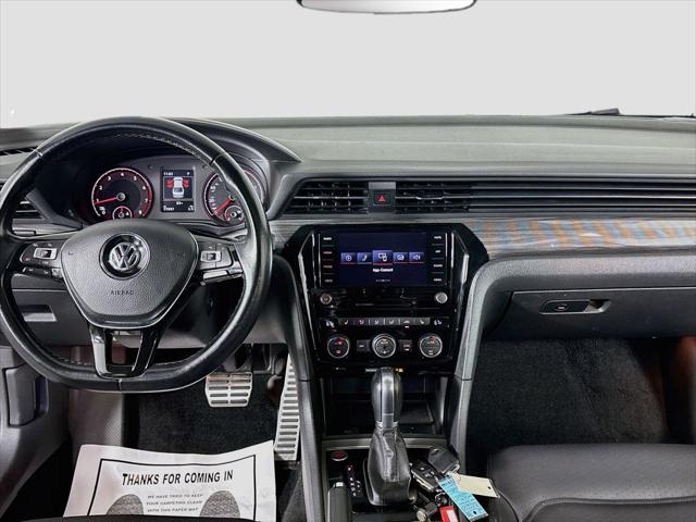 2020 Volkswagen Passat 2.0T R-Line