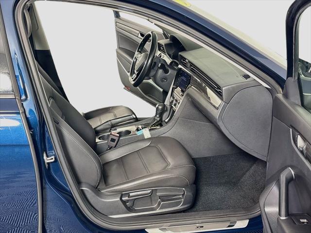 2020 Volkswagen Passat 2.0T R-Line