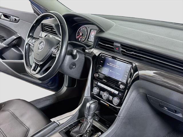 2020 Volkswagen Passat 2.0T R-Line