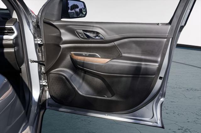 2023 GMC Acadia FWD SLE