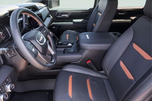 2024 GMC Sierra 2500HD 4WD Crew Cab Standard Bed AT4
