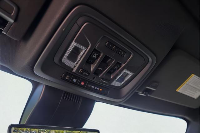 2024 GMC Sierra 2500HD 4WD Crew Cab Standard Bed AT4
