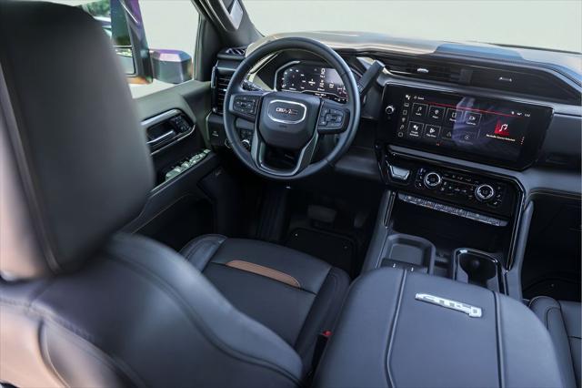 2024 GMC Sierra 2500HD 4WD Crew Cab Standard Bed AT4