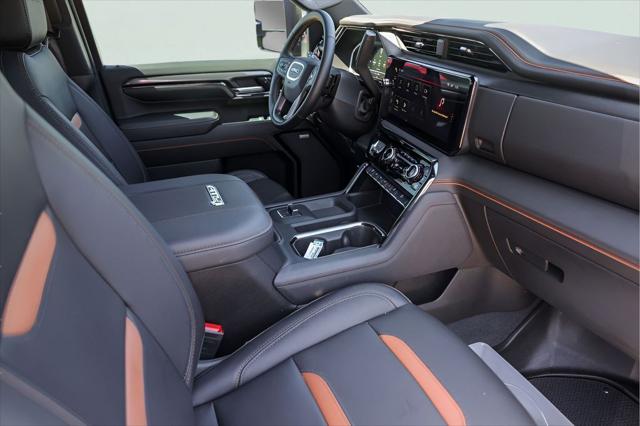 2024 GMC Sierra 2500HD 4WD Crew Cab Standard Bed AT4
