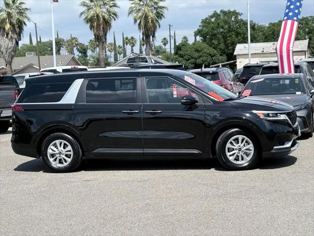 2024 Kia Carnival MPV LX Seat Package