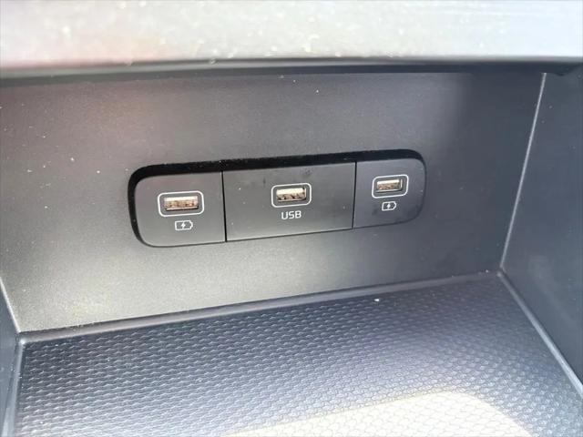 2024 Kia Carnival MPV LX Seat Package
