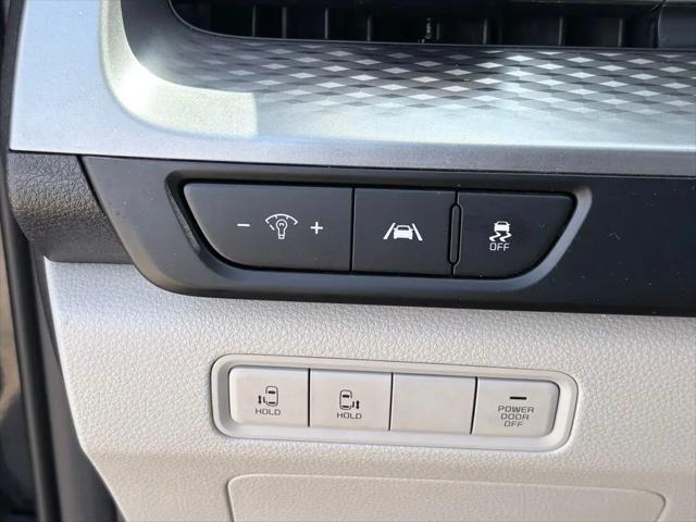 2024 Kia Carnival MPV LX Seat Package