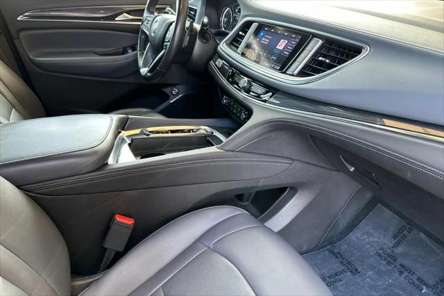 2024 Buick Enclave Essence FWD