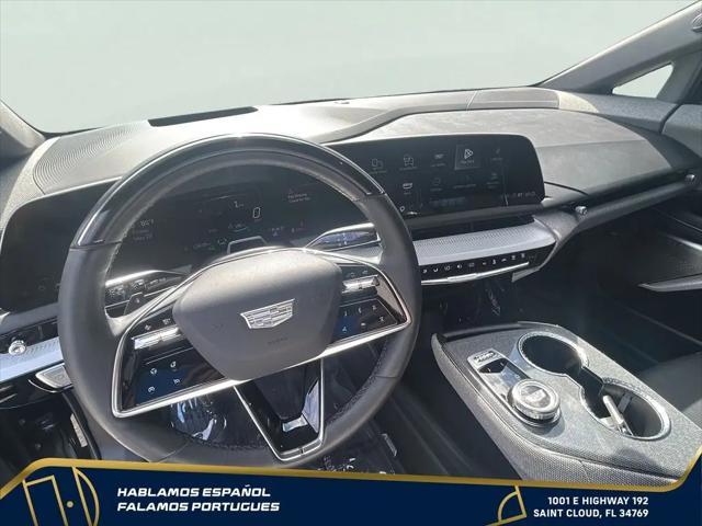 2025 Cadillac iQ Luxury 2 AWD
