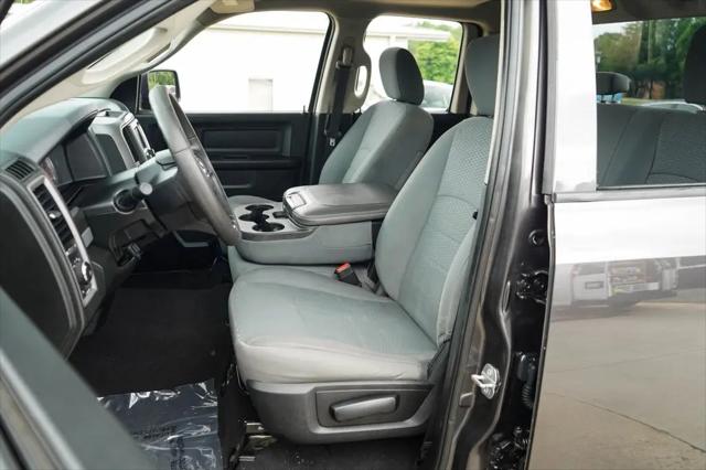 2019 Ram 1500 Classic Express Quad Cab 4x4 6'4" Box