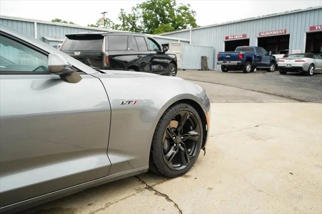 2021 Chevrolet Camaro RWD Coupe LT1