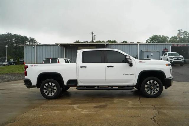 2022 Chevrolet Silverado 2500HD 4WD Crew Cab Standard Bed Custom