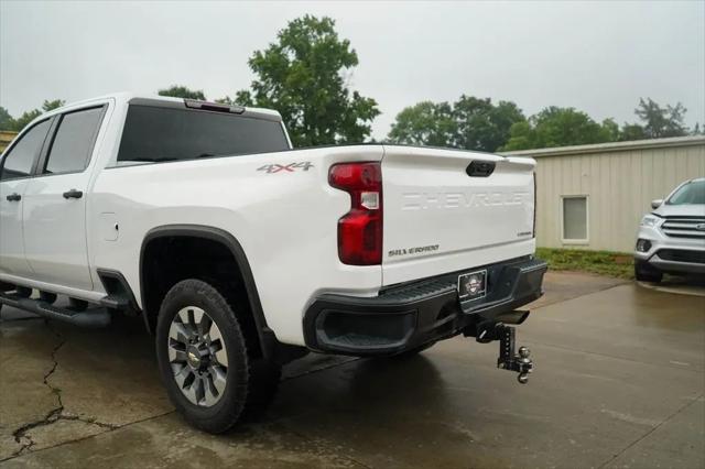 2022 Chevrolet Silverado 2500HD 4WD Crew Cab Standard Bed Custom