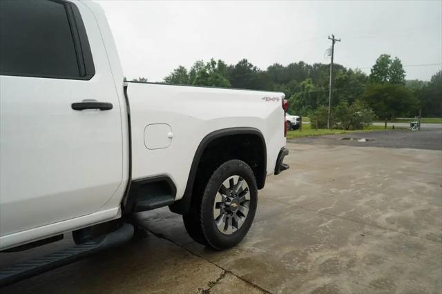 2022 Chevrolet Silverado 2500HD 4WD Crew Cab Standard Bed Custom