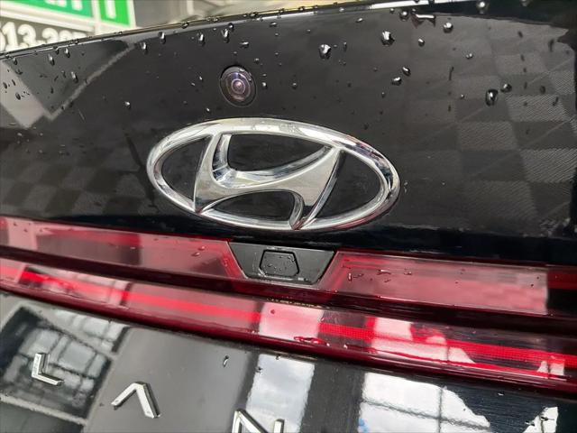 2021 Hyundai Elantra Hybrid Blue