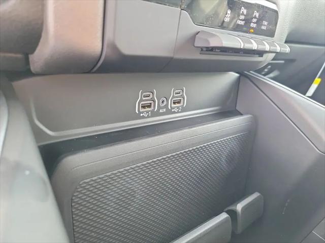 2026 Ram 1500 Express Crew Cab 4x4 57 Box
