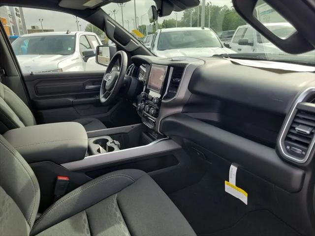 2026 Ram 1500 Express Crew Cab 4x4 57 Box