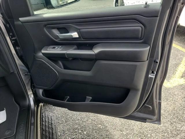 2026 Ram 1500 Express Crew Cab 4x4 57 Box