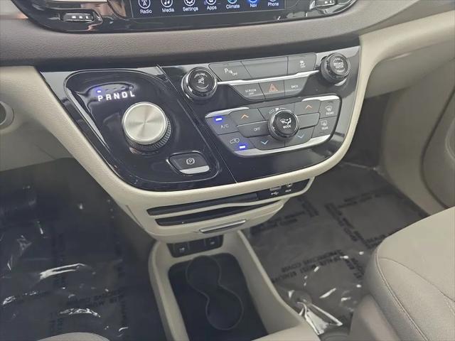 2017 Chrysler Pacifica Touring