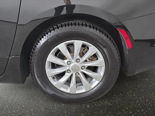 2017 Chrysler Pacifica Touring