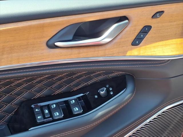 2025 Jeep Grand Cherokee L Summit Reserve 4x4