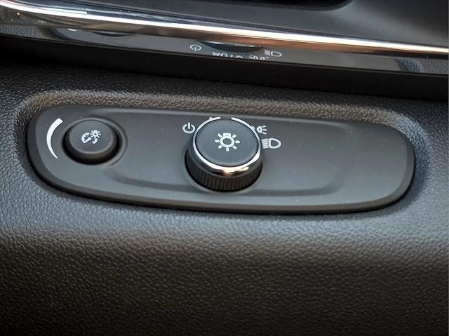 2026 Buick NV Preferred FWD